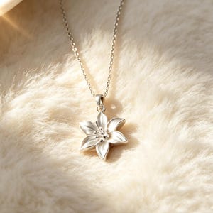 Personalized Lily White Flower Necklace, Silver Lily Pendant Necklace, Easter Lily Jewerly, Birthday Gift for Her, Bridesmaid Gift image 5