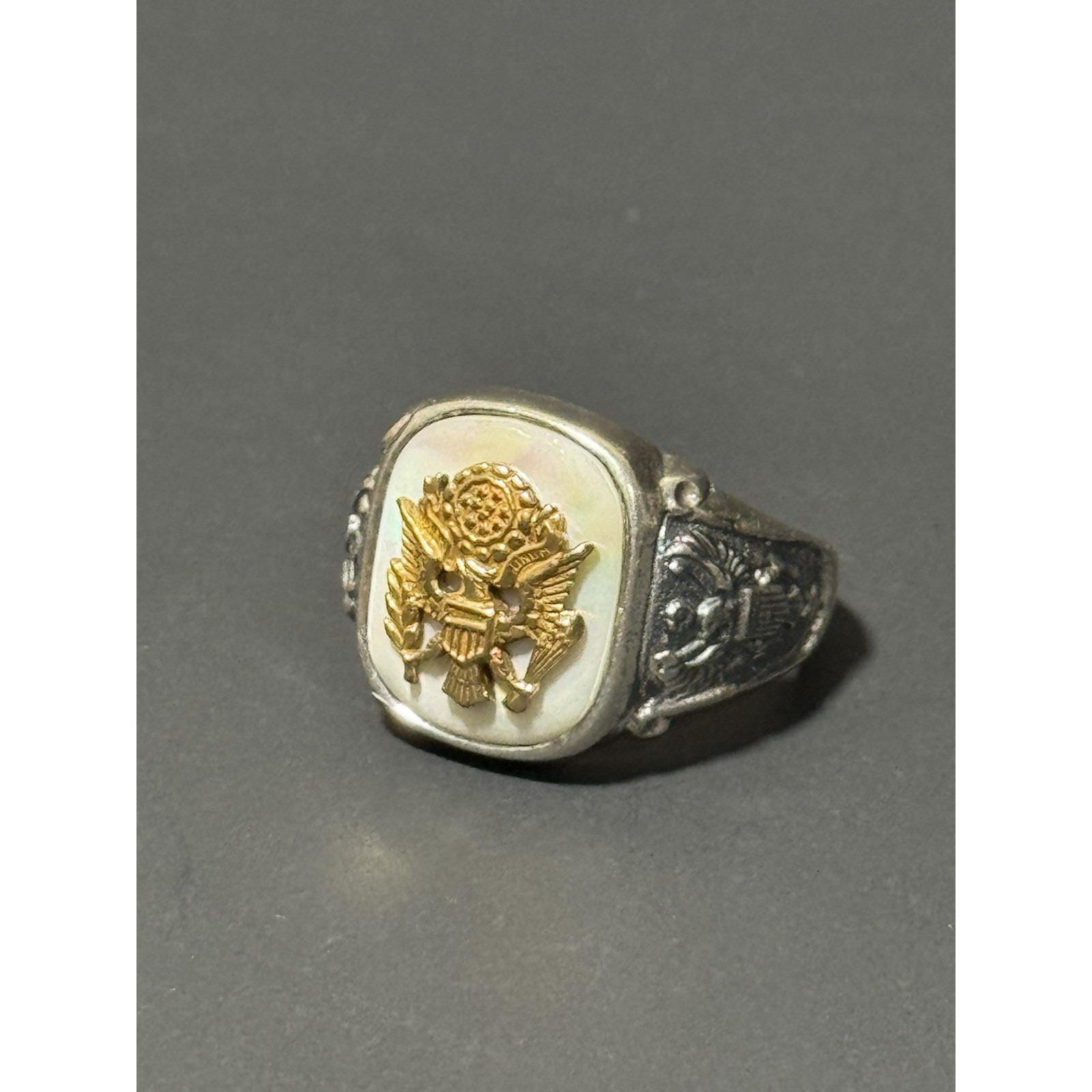 Vintage US Military WW2 Ring Mother of Pearl Eagle Ring Size 11.25 