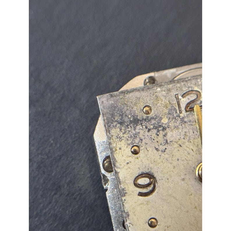 Vintage Wittnauer 17 Jewels Watch Movement Only! For Parts! image 3