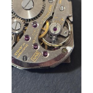 Vintage Wittnauer 17 Jewels Watch Movement Only! For Parts! image 10