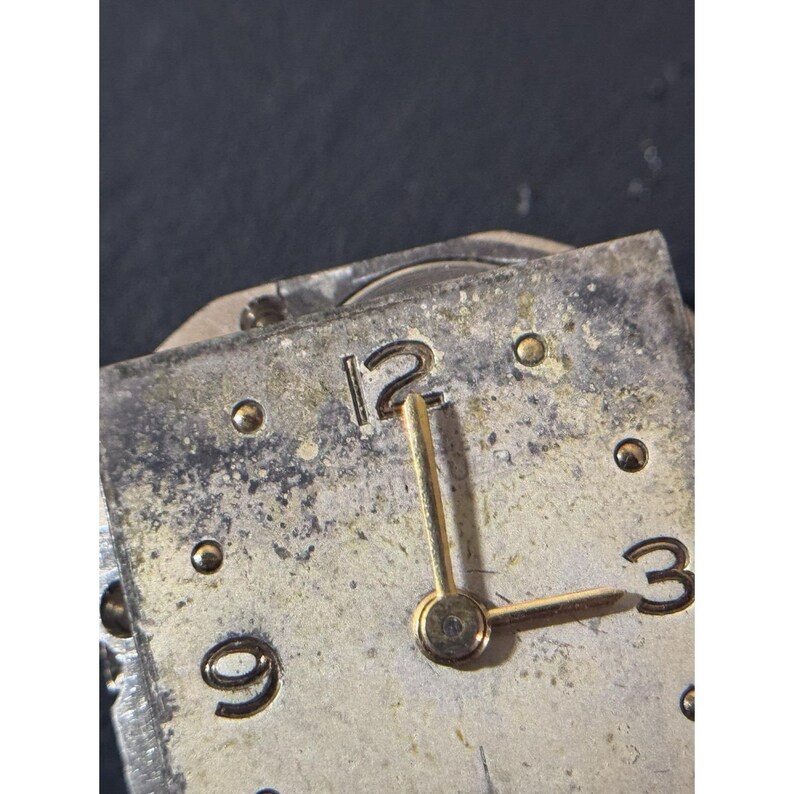 Vintage Wittnauer 17 Jewels Watch Movement Only! For Parts! image 4