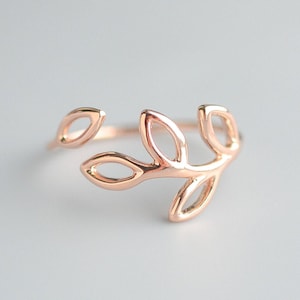 Rose Gold Leaf Ring for Women - Nature Inspired Dainty Ring - Floral Leaves Ring - Branch Vine Ring - Size 5 6 7 8 9 10