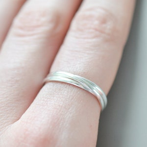 925 Sterling Silver Rolling Ring - Interlocking Circles Ring - Triple Band Dainty Ring - Simple Delicate Minimalist Ring - Size 5 6 7 8 9 10