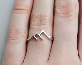 Sterling Silver Mountain Ring, Mountain Range Ring, Nature Ring Silver, Dainty Ring Silver, Minimalist Ring Simple Ring Delicate Ring Modern