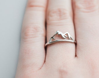 Sterling Silver Mountain Ring, Mountain Range Ring, Nature Ring Silver, Dainty Ring Silver, Minimalist Ring Simple Ring Delicate Ring Modern