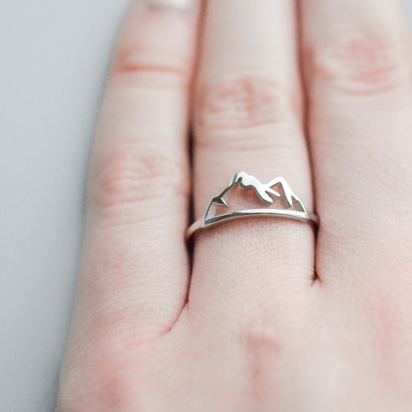 Sterling Silver Mountain Ring, Mountain Range Ring, Nature Ring Silver, Dainty Ring Silver, Minimalist Ring Simple Ring Delicate Ring Modern