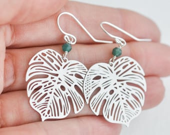 Silver Monstera Leaf Earrings, Emerald Leaf Drop Earrings, Filigree Botanical Jewelry, Tropical Plant Lover Gift, Lightweight Dangles