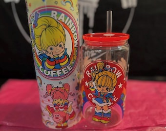 Vaso Rainbow Brite de 20 oz y taza de 16 oz.