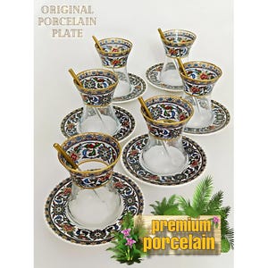 6-Piece Turkish Tea Set with Gold Trim – Iznik Floral Porcelain Saucers & Glass Cups – Elegant Ottoman Gift Box