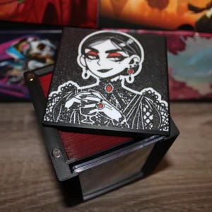 MTG EDH Commander Showcase Deck Box - Marchesa