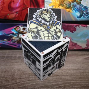 MTG EDH Commander Showcase Deck Box - Brimaz