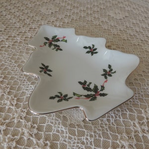 Lefton Christmas Tree Candy Dish: Gold Trim Holly Berry Trinket Tray