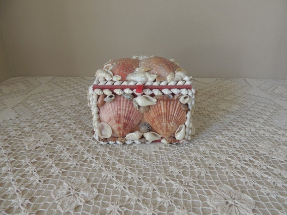 Shell Jewelry Box. Handcrafted Glittery Hinged Sh… - image 2