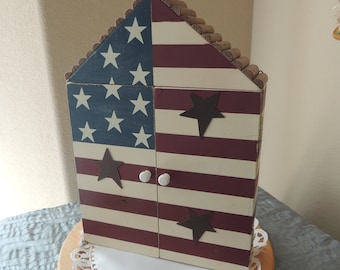 Stars and Stripes Wall Key Holder. USA Flag Key House. Six Hooks