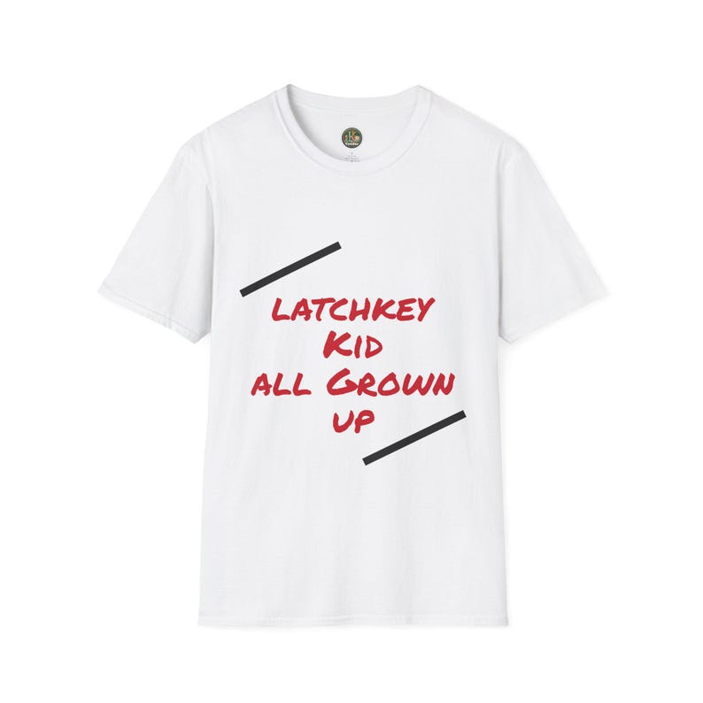 Solo en casa consigo mismo esta divertida camiseta para niños con llave al cuello: Camiseta de humor independiente para adultos, Niños que vuelven del colegio a una casa vacía, Niños de los 80 imagen 10