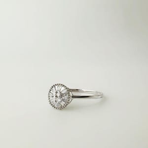 18K Solid Gold Natural Diamond Ring / Cluster Round Shape / Real Gold / Fine Jewelry / Size 7 / Gifts for Her / Real Gold Jewelry