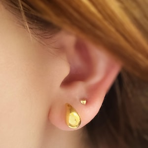 18K Solid Gold Teardrop Stud Earrings: Minimalist Water Drop Design