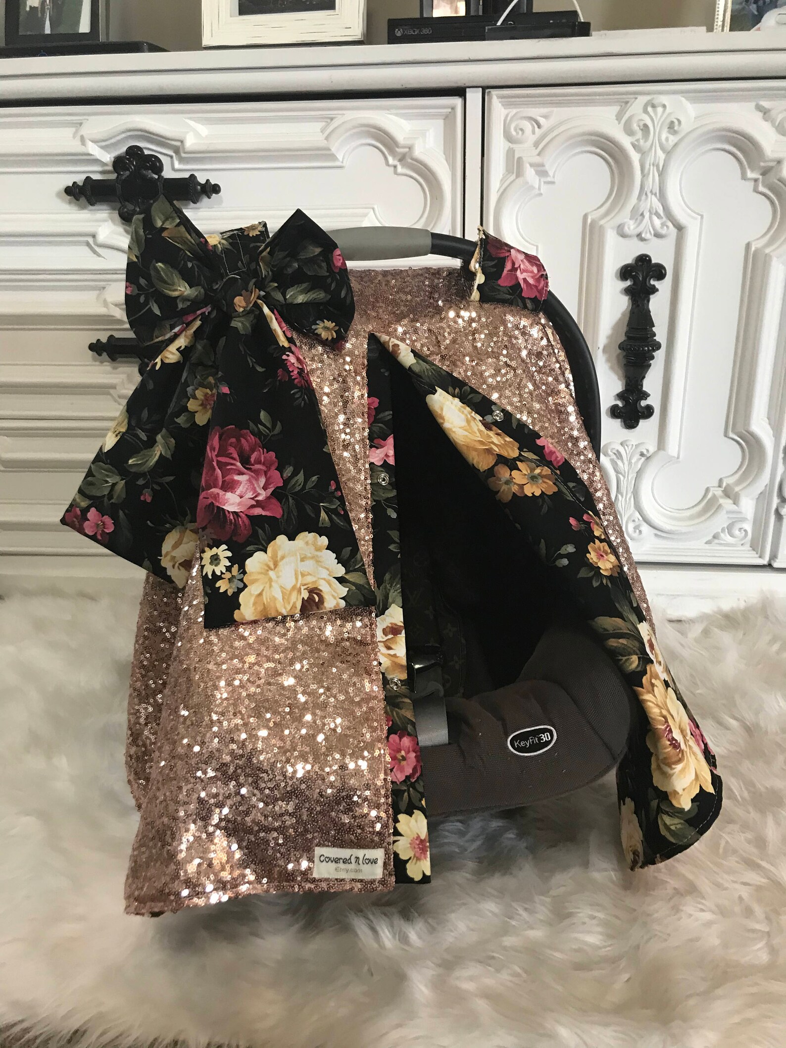 Red Doodle Rose Floral Pet Car Seat Cover
