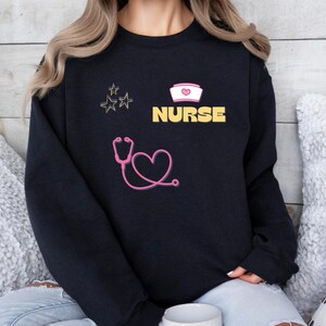 Sudadera de cuello redondo para enfermeras: ropa acogedora para el cuidado de la salud