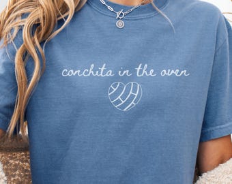 Latina Pregnancy Announcement Shirt: "Conchita in the Oven" Comfort Colors Tee