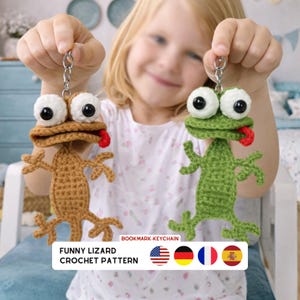 Lustige Häkelanleitung für Echsen: Amigurumi Schlüsselanhänger oder Lesezeichen (PDF-Download in 4 Sprachen