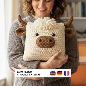 Highland Cow Pillow Crochet Pattern | Amigurumi Cow Cushion PDF