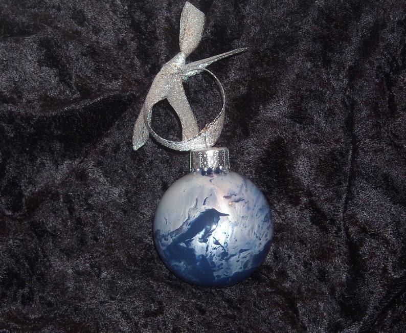 Hand painted glass ornament S17 image 1