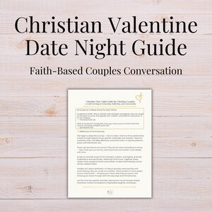 Puede incluir: Una guía impresa titulada "Christian Valentine Date Night Guide" con el subtítulo "Faith-Based Couples Conversation". La guía está sobre un fondo claro con un patrón de vetas de madera. El texto de la guía es negro, con un acento dorado.