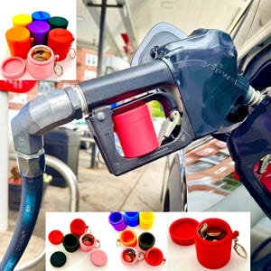 Zapfsäulenhalter und Aufbewahrungsbehälter | Freihand-Pumpenhalter mit Bargeld- / Wechselgeldaufbewahrung | Schlüsselbund und benutzerdefinierte Name / Text Option | Auto Gadgets