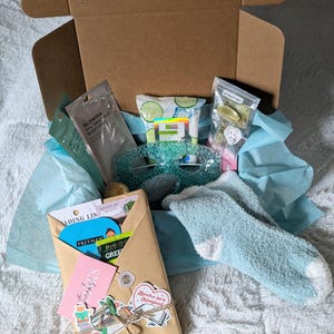 Deluxe Blind Date With A Book Box, Spa mystery book package, surprise book ultimate box, blind date with a book big spa gift box