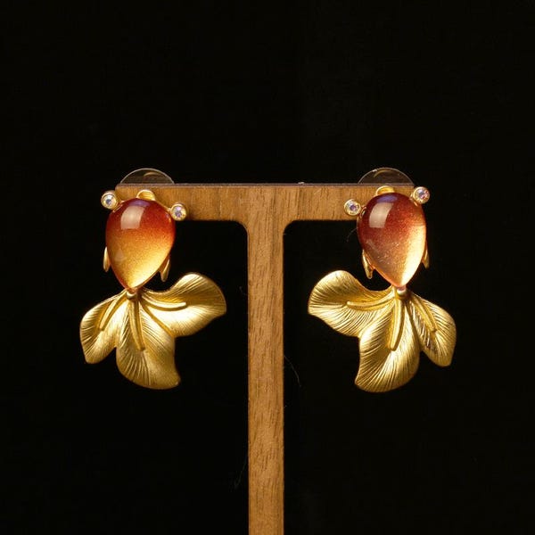 Vintage Amber Goldfish Drop Earrings, Retro Glass Zircon Gold-Tone Dangle, Handcrafted Statement Jewelry Gift for Her