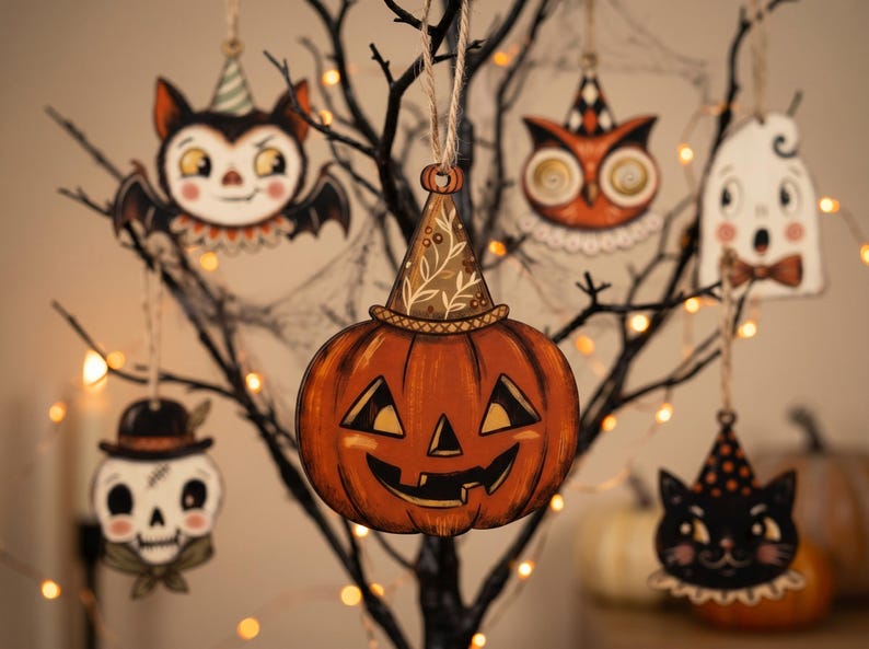 Mini Halloween-dekorationer för litet träd, vintage Halloween-dekor inomhus med vampyr, sött spöke, pumpa, svart katt, skelett, häxuggla bild 10