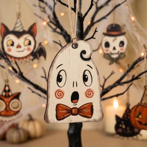 Mini Halloween-dekorationer för litet träd, vintage Halloween-dekor inomhus med vampyr, sött spöke, pumpa, svart katt, skelett, häxuggla bild 7