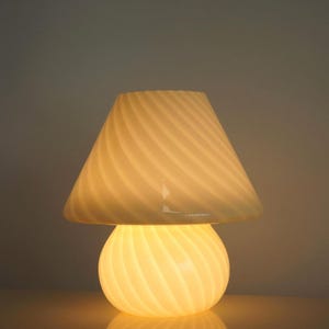 Cream Swirl Murano Mushroom Lamp