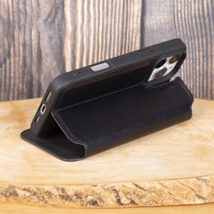 Étui en cuir véritable fabriqué à la main pour iPhone 16 Pro Max