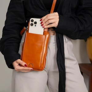 Echtleder Crossbody Bag, mehrere Fächer, verstellbare Träger, perfektes Geschenk für Frauen
