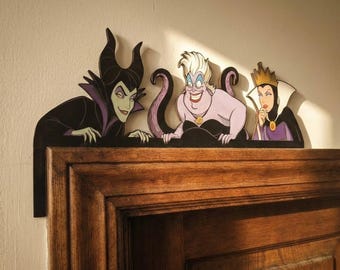 Disney Villains Door Corner Sign, Maleficent Ursula Evil Queen Wood Topper, Peeking Villains Wall Art, Wicked Queen Home Decor