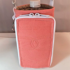 Water bottle carrier - coral