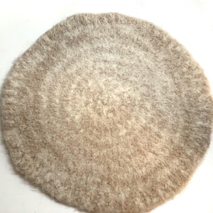 Felted wool hot pad - Beige