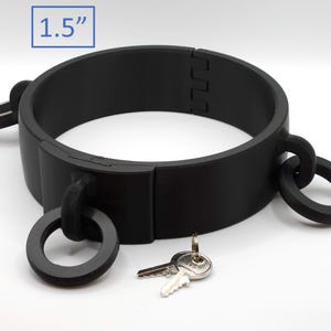 Three Ring Locking Bondage Collar with Hidden Padlock - 1.5" Tall