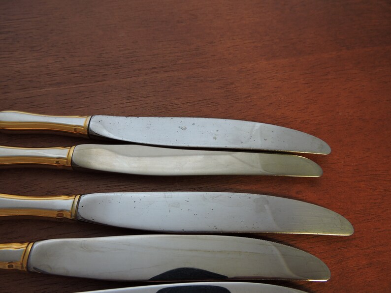 Stainless Royal Chippendale Knives Gold Accent On Edge Community Oneida 1987