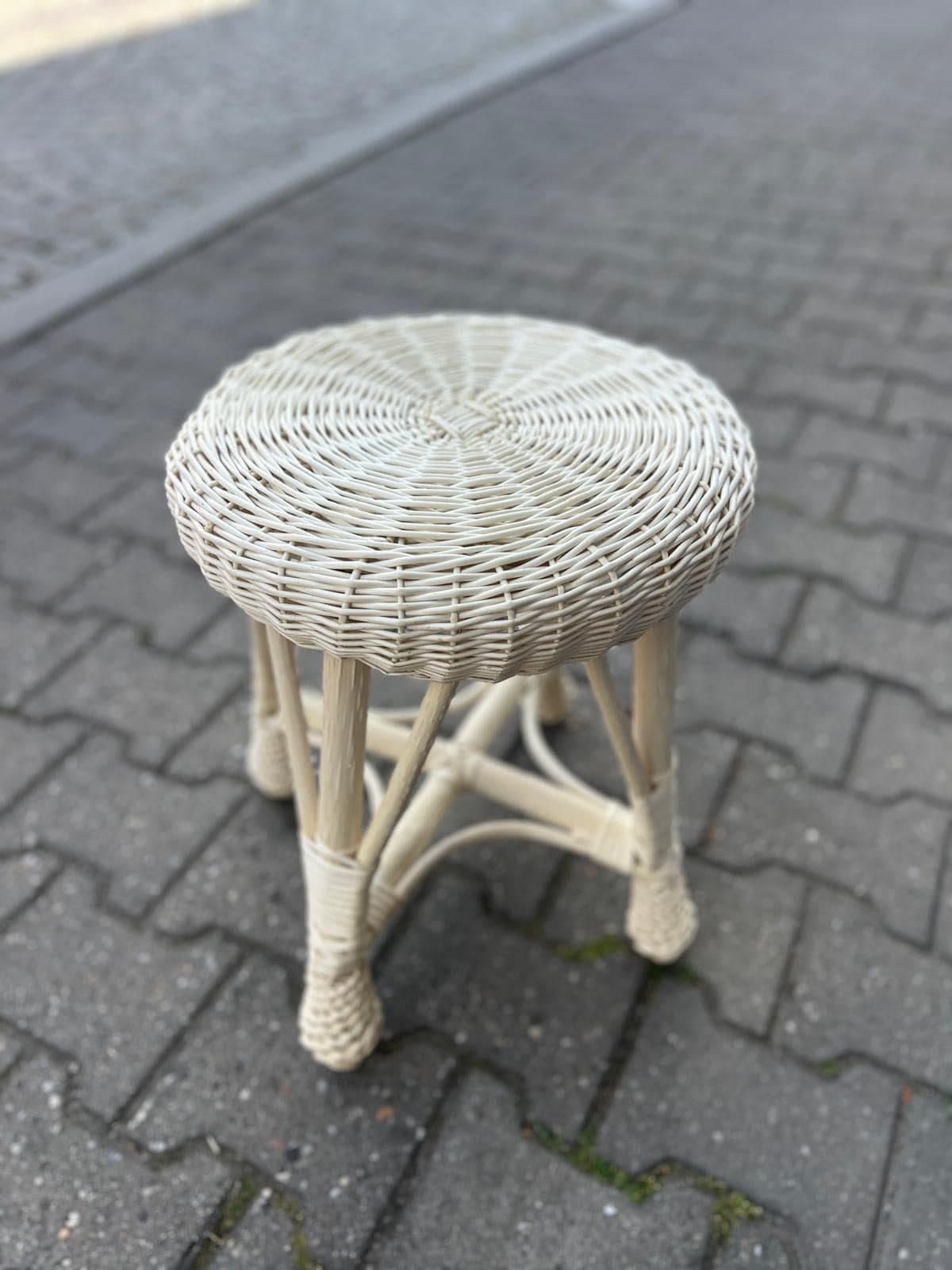 Pack 2 Tabourets Hauts en Rotin Naturel et Métal (75 cm) Vili