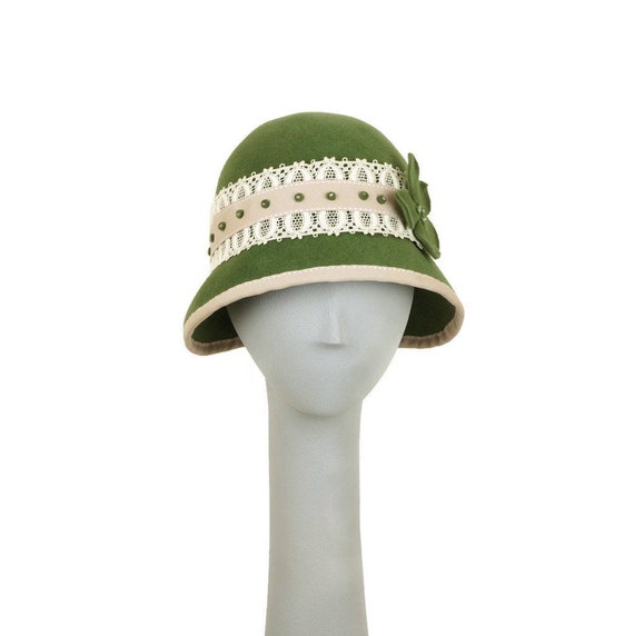 green cloche hat