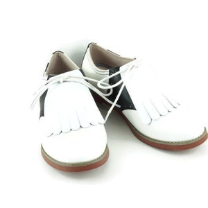 Scallop Shoe Fringe, White Kilties for Ladies Golf Shoes, Swing Dance Shoes, Gifts for Golfers, Shoe Fringes, Golf Gift for Mom, Golf Stuff