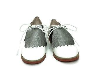 Pewter Leather Kilties: Vintage Style Shoe Accessories