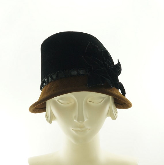 Brown Cloche Hat: Vintage Style Felt Hat With Velvet Flowers 
