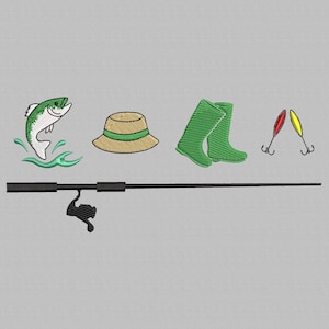 Pode incluir: Design bordado com itens relacionados à pesca. Inclui um peixe verde saltando da água, um chapéu de palha com uma faixa verde, botas de chuva verdes, duas iscas de pesca e uma vara de pesca preta.