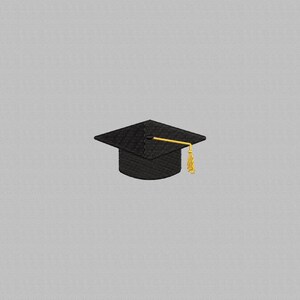 Disegno per ricamo a macchina di un cappello di laurea, file digitale (download immediato, 4 taglie)