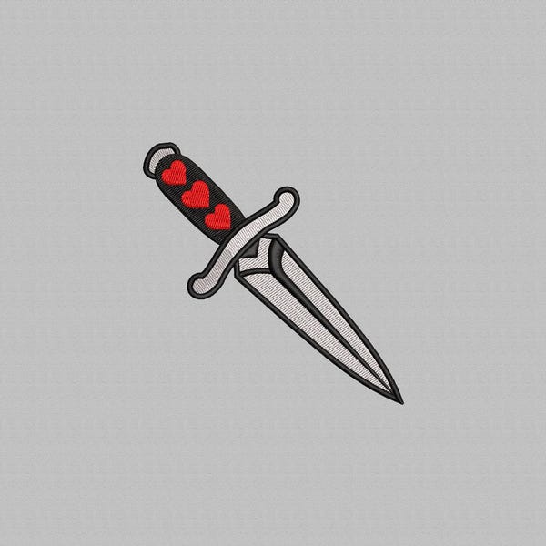 Puede incluir: Parche bordado con un diseño de daga. La daga tiene un mango negro con tres corazones rojos, una hoja plateada y una guarda plateada. El parche está sobre un fondo gris.