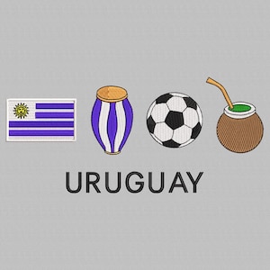 Könnte beinhalten: Gesticktes Design mit der Flagge Uruguays, einer Trommel, einem Fußball und einer Kalebasse mit Strohhalm. Das Wort "URUGUAY" ist darunter gestickt. Das Design befindet sich auf grauem Hintergrund.